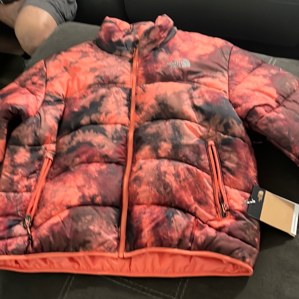 Women’s brand new north face jacket